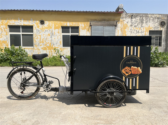 Carrinho de venda de rua ao ar livre para mercado de agricultores versátil e conveniência de compras
