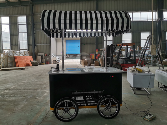 Carrinho móvel de sorvetes de novo estilo com luz LED Itália Carrinho de gelados Carrinho de sorvetes de boa qualidade Carrinho com CE